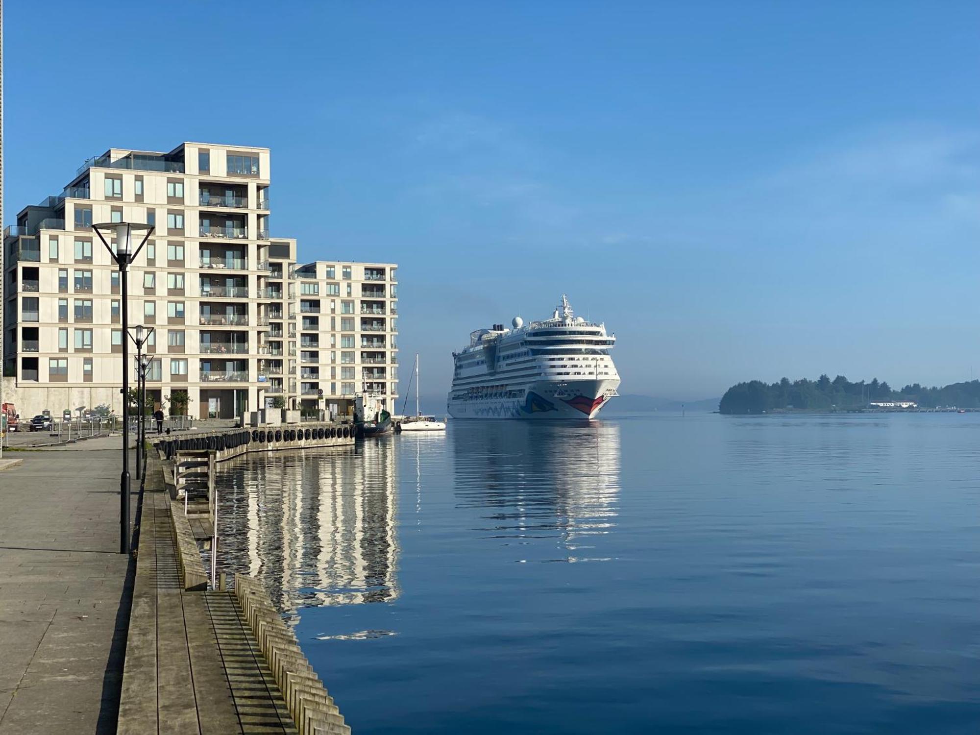 Sea-front - Ons 2024 Leilighet